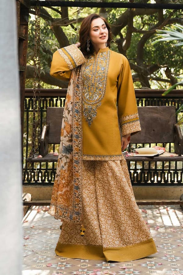 SAPPHIRE LAWN UNSTITCHED SUIT