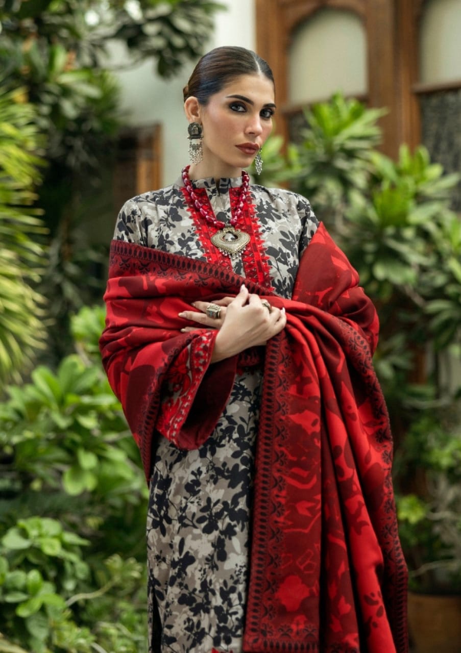 ZAINAB CHOTTANI LAWN UNSTITCHED SUIT