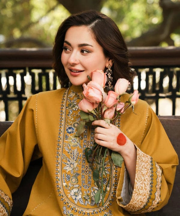 SAPPHIRE LAWN UNSTITCHED SUIT
