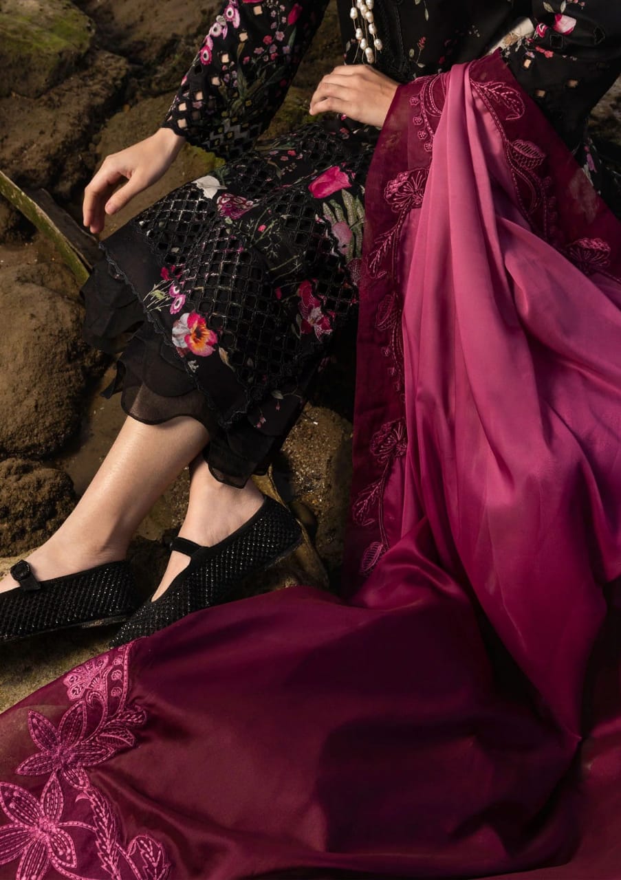 CRIMSON LAWN UNSTITCHED SUIT