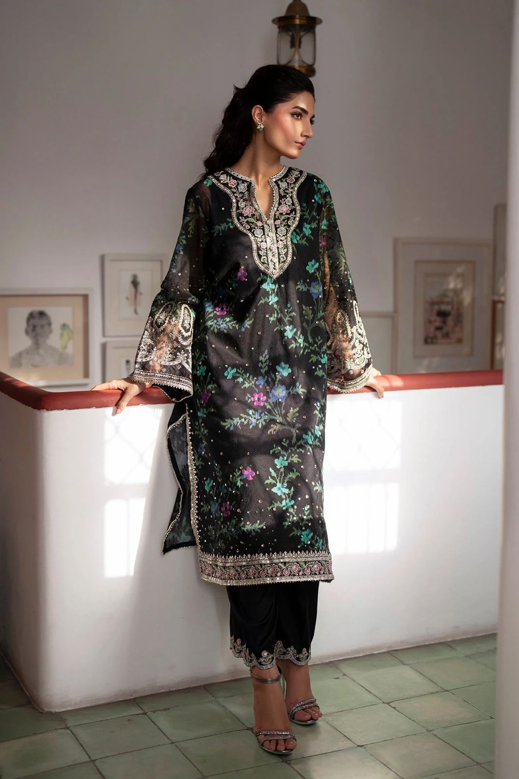 ETHNIC SILK UNSTITCHED SUIT
